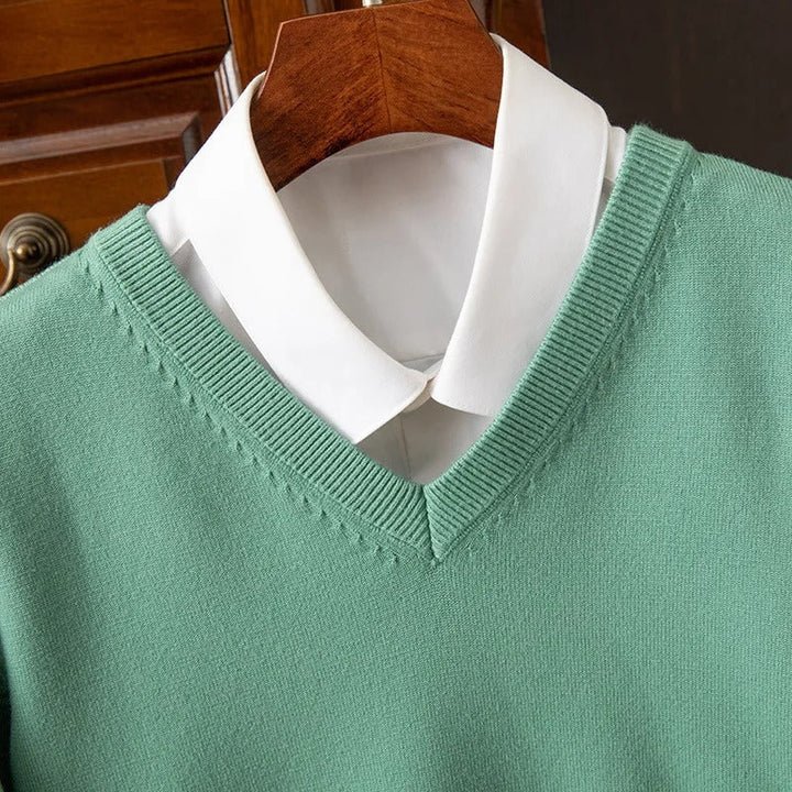 Tommy | Classic Cashmere V-Neck